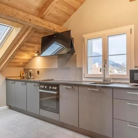 Buche, Interlaken Ost شقة ماتين